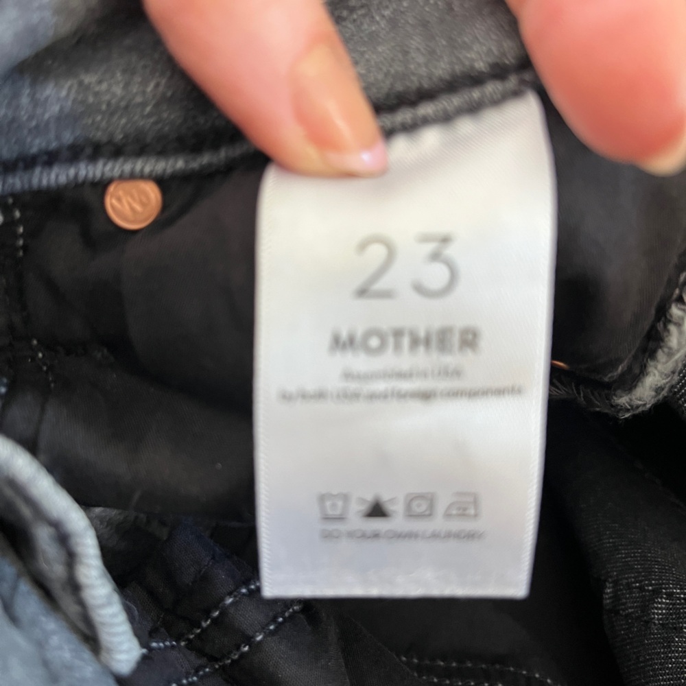 MOTHER Pixie Dazzler Ankle Fray Jeans - Picture 8 of 9